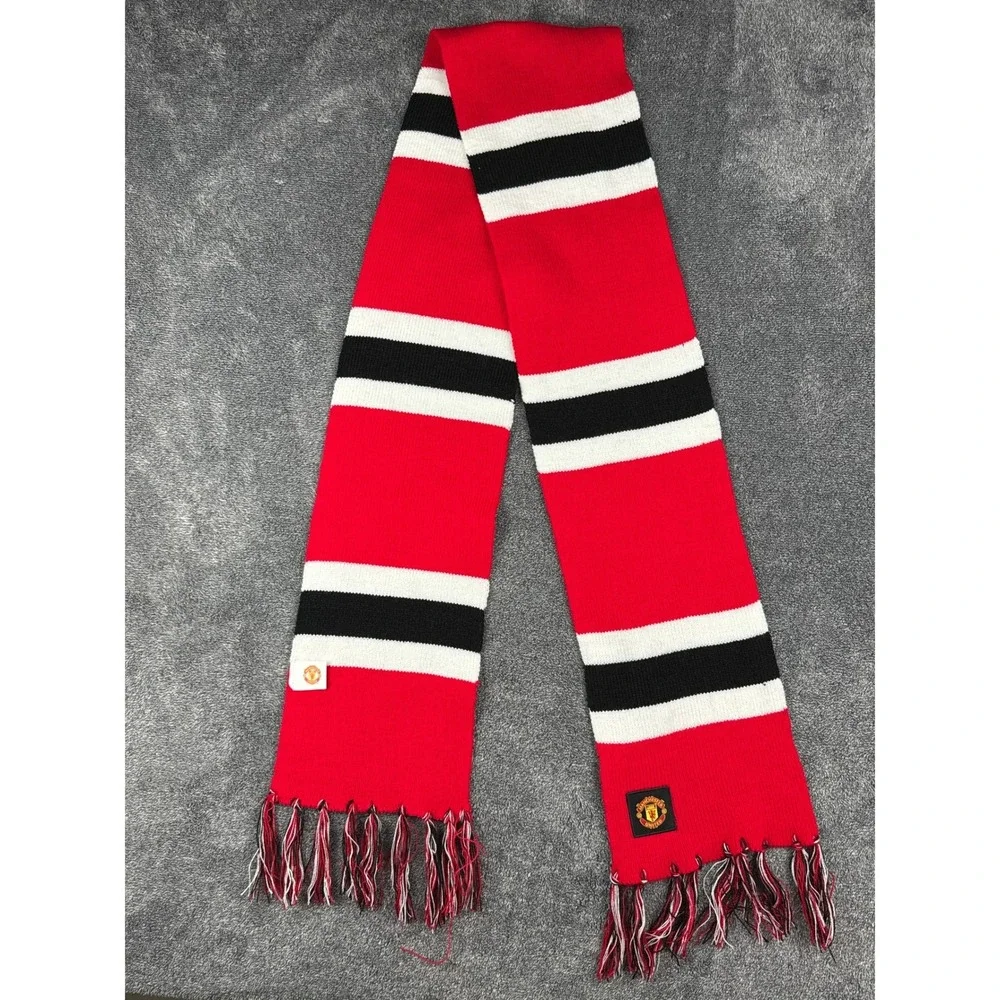 Manchester United official style